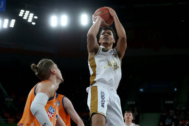 系输送出新 系输送出新