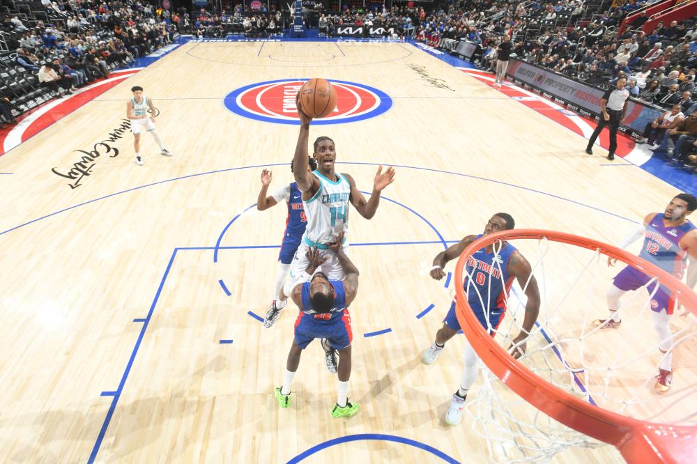 符合詹姆斯 符合詹姆斯